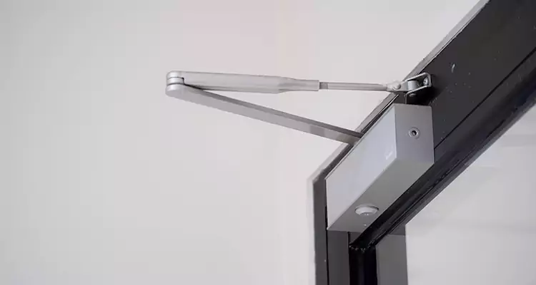 Screen Door Closer Installation in Lakeland, FL