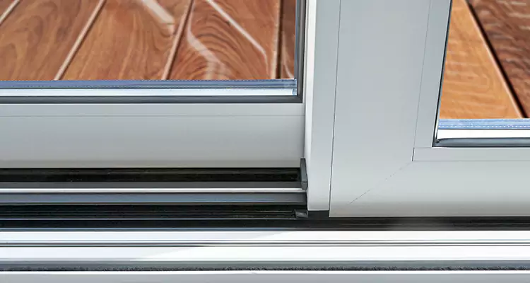 Patio Doors Leaking Water Issue Repair Services in Lakeland, FL